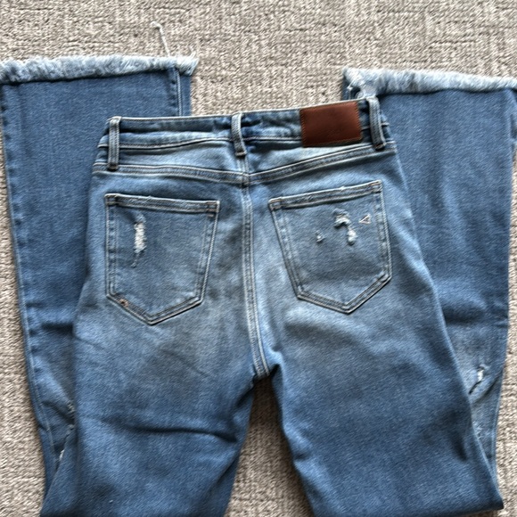 Hidden Jeans from The Buckle size 27 flare - Picture 4 of 4